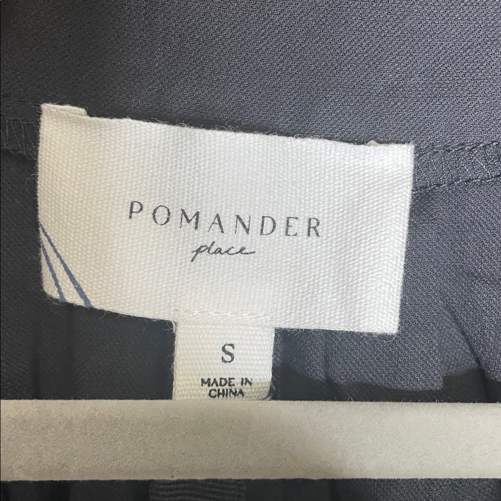 Pomander Place Finley black flutter sleeve maxi dress NWT - Picture 5 of 11